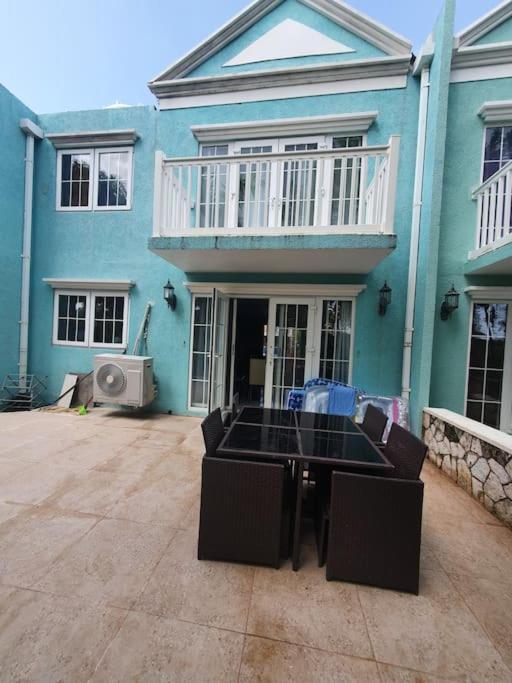 Townhouse By The Bay, Little Bay Country Club ,Negril Orange Bay Exterior foto