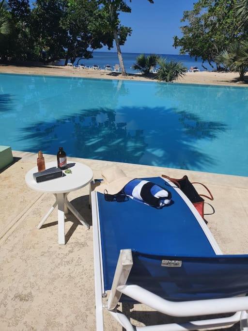 Townhouse By The Bay, Little Bay Country Club ,Negril Orange Bay Exterior foto