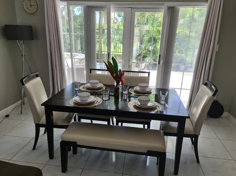 Townhouse By The Bay, Little Bay Country Club ,Negril Orange Bay Exterior foto